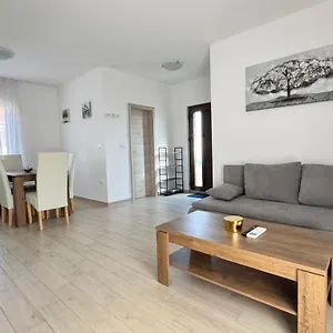  Apartman Flowers Medulin, Fucane 2